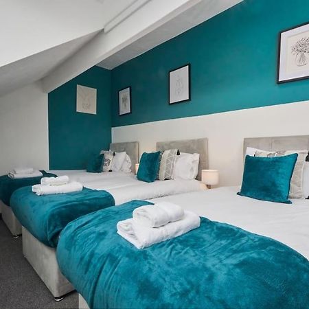 Large House Close To Leeds - Ideal For Groups ภายนอก รูปภาพ