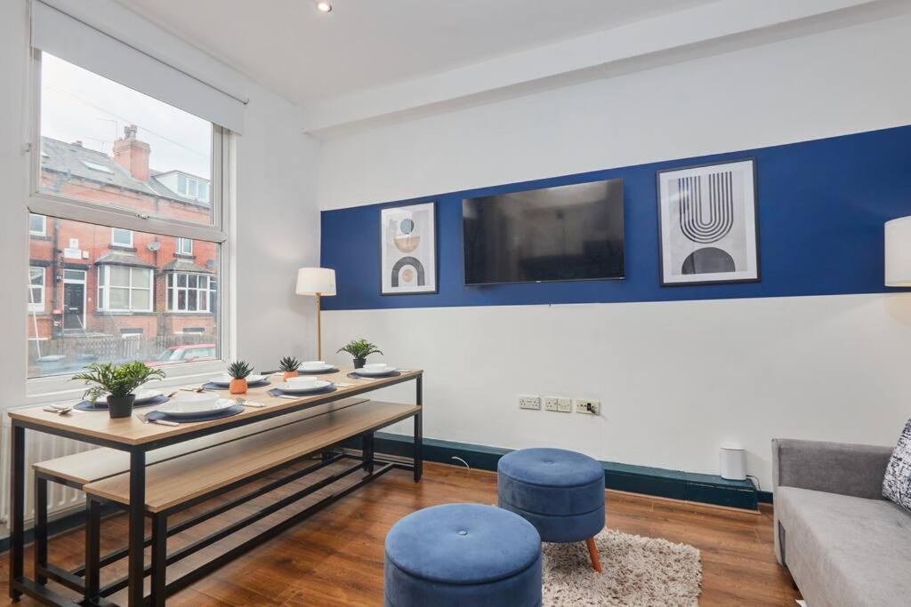 Large House Close To Leeds - Ideal For Groups ภายนอก รูปภาพ